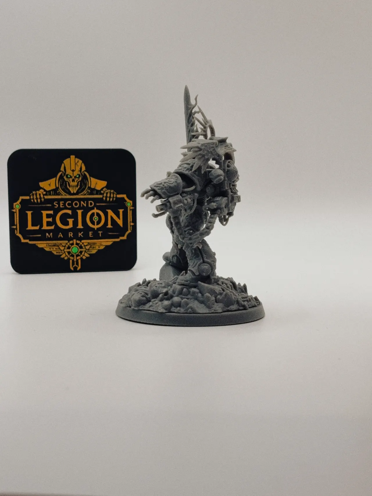 Roboute Guilliman — Ultramarines Primarch in resin, Second Legion Market